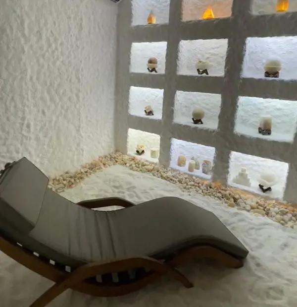 اتاق نمک در هتل تارا مشهد